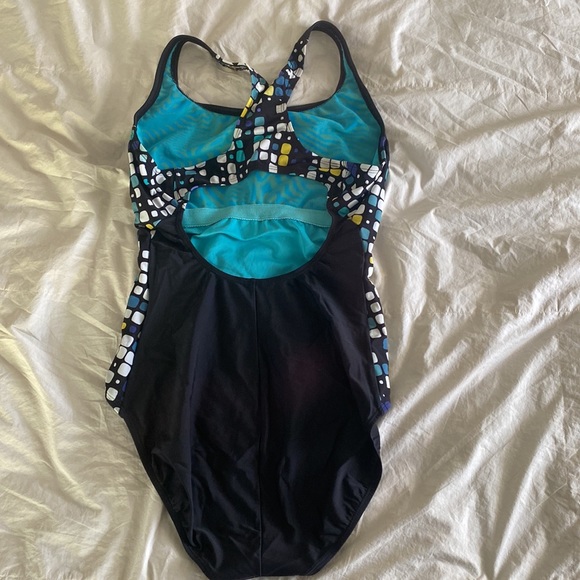 Reebok one piece swimsuit size 14 - Picture 1 of 3